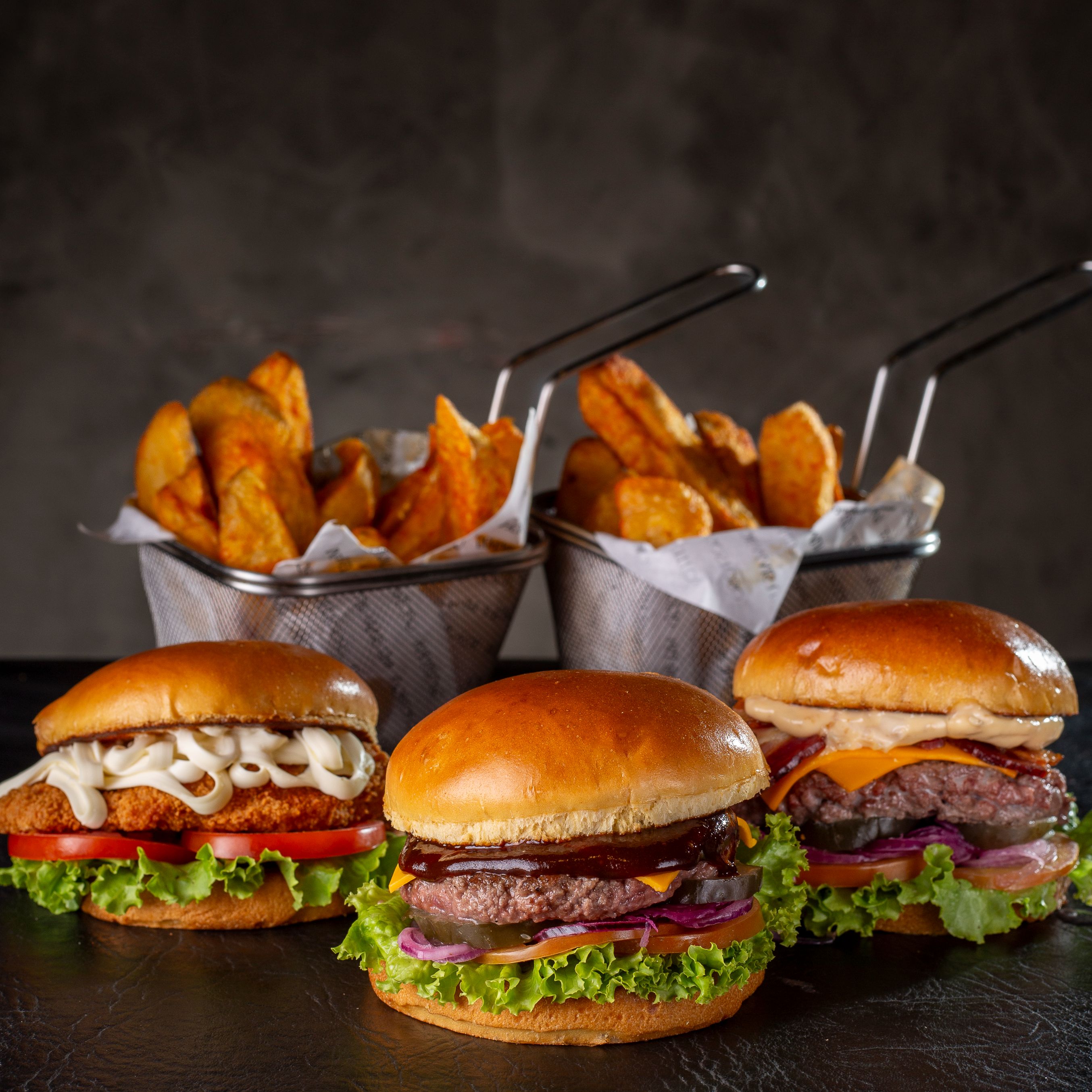 3 Burguers da Sua Escolha + 2 Batatas